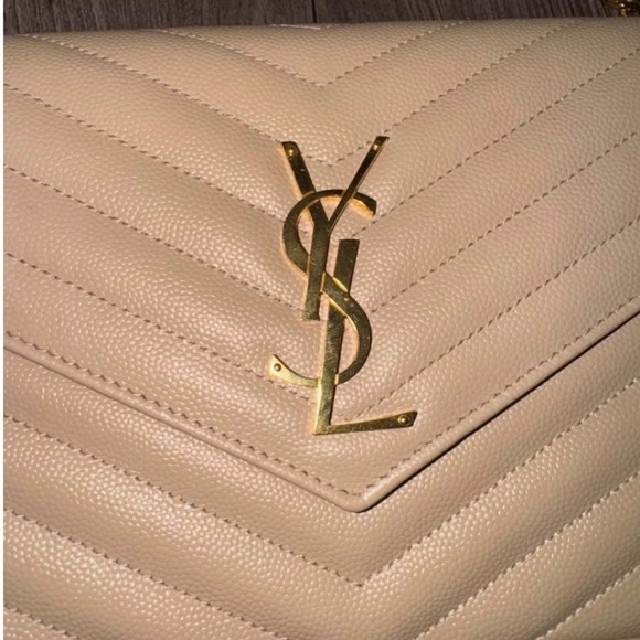 Yves Saint Laurent Cream Quilted Crossbody Bag - Picture 2 of 10